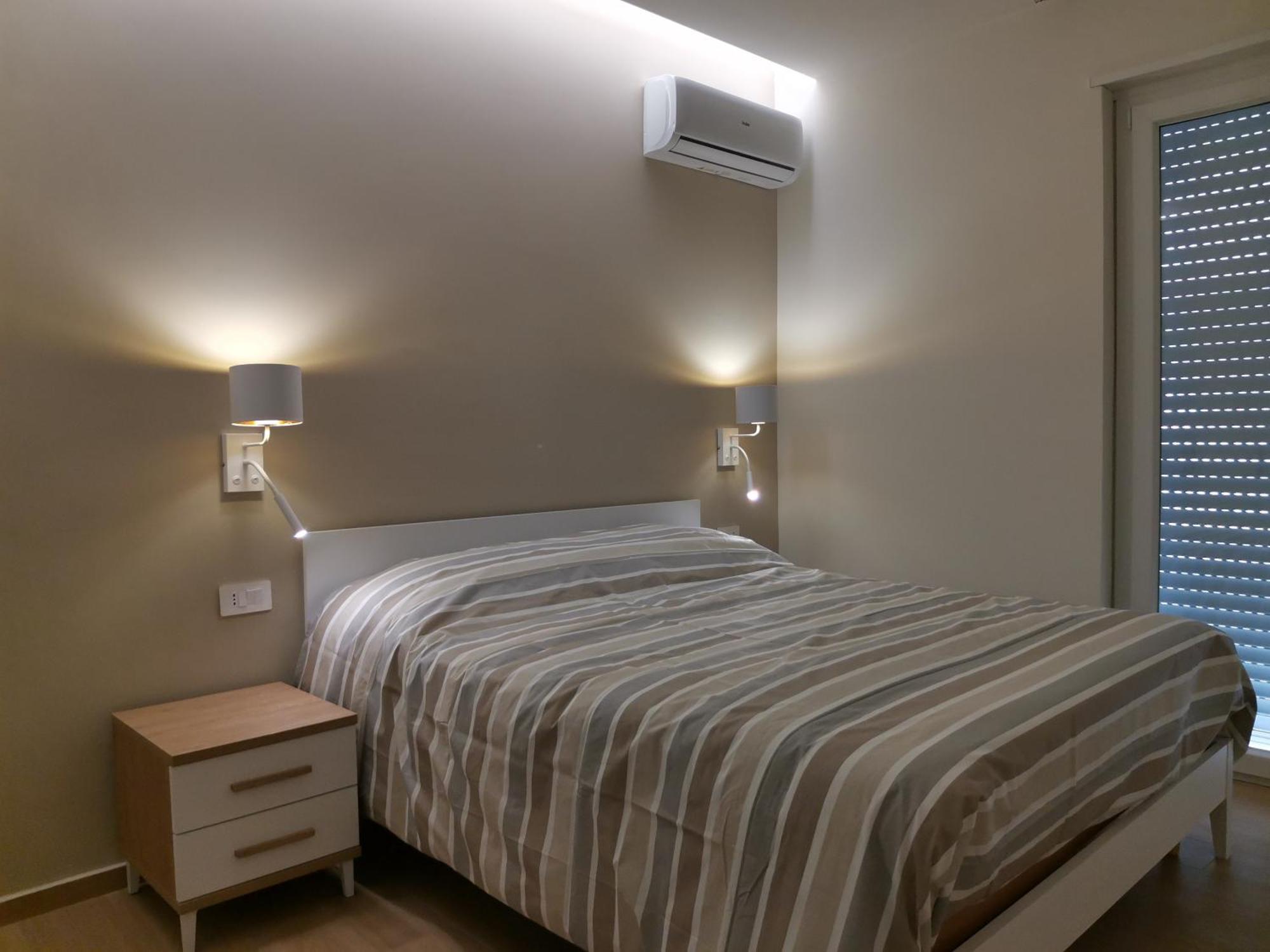 Palazzo Buscema - Appartamenti & Residence Crotone Extérieur photo